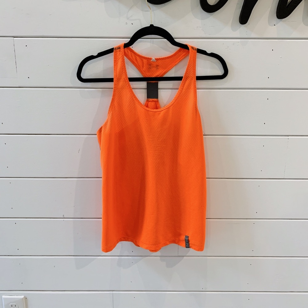 Under armor running top